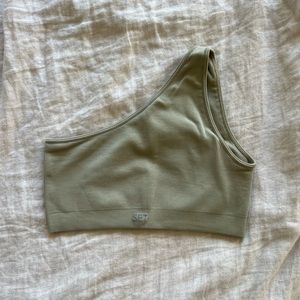 SET ACTIVE Sculptflex one shoulder bra in Chai Latte - size M/L